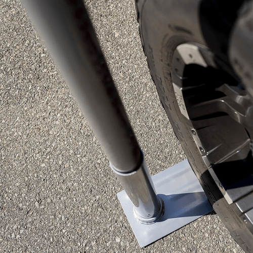 fiberglass pole with tire mount